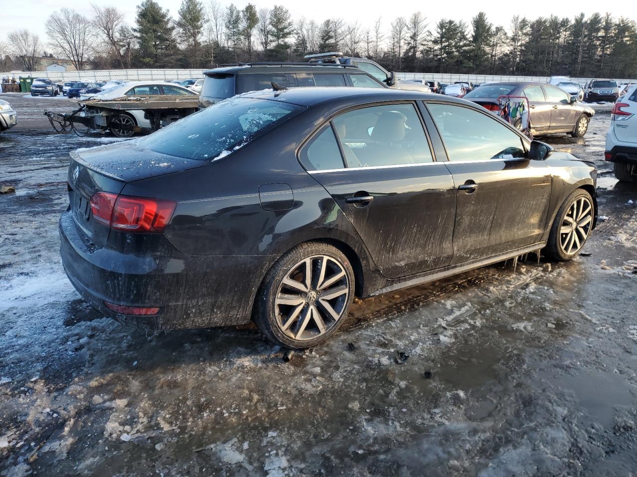 2014 Volkswagen Jetta - Image 3