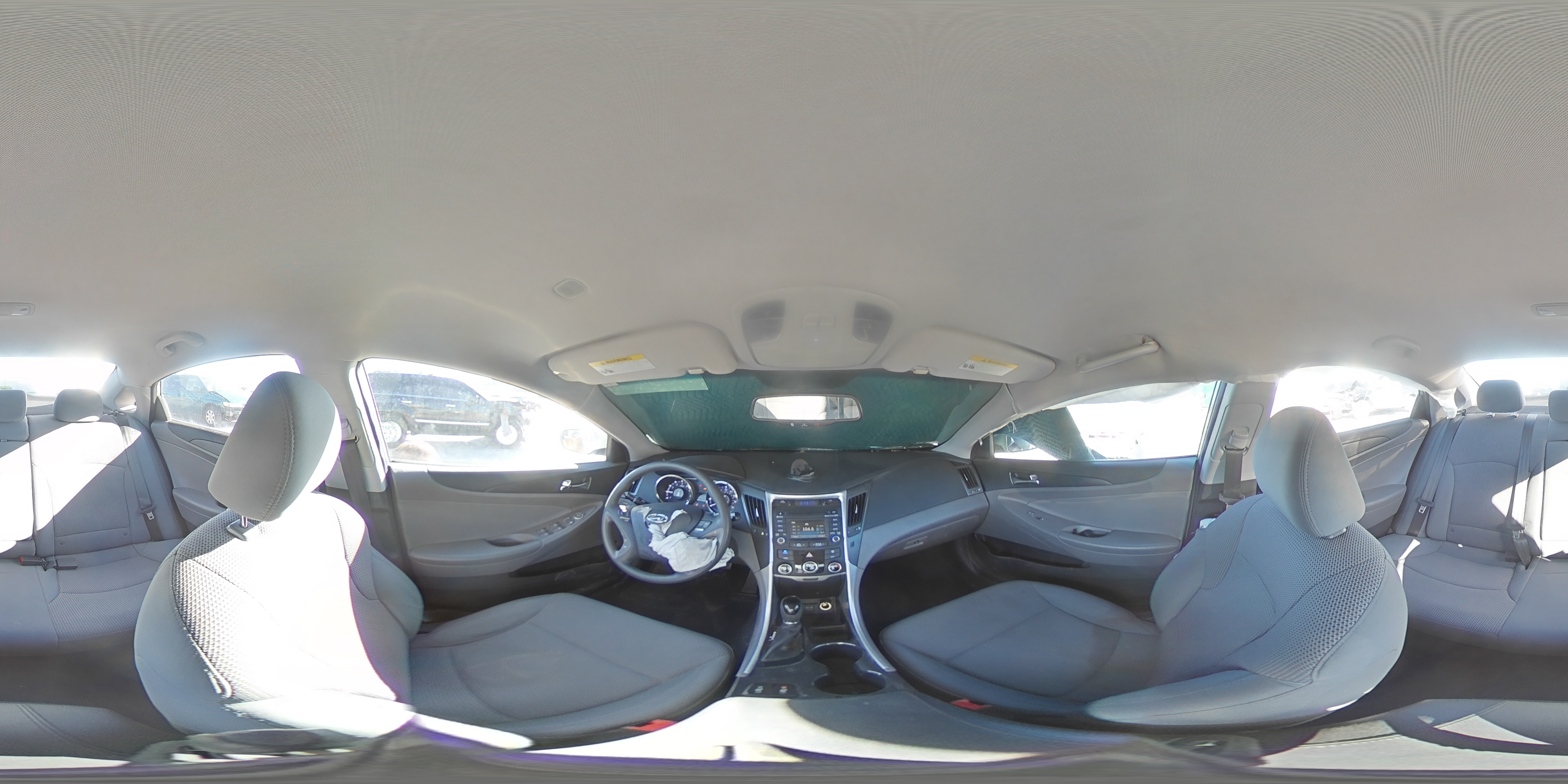 2014 Hyundai Sonata - Image 12