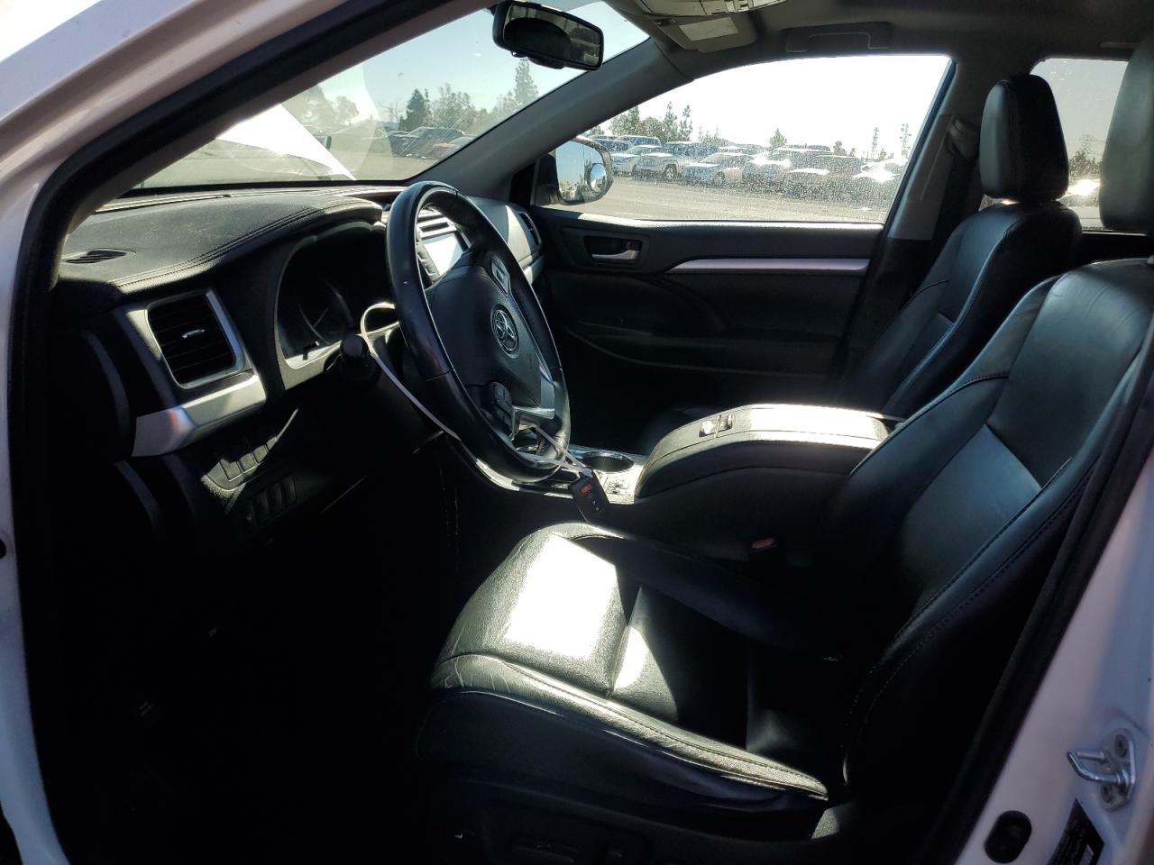 2016 Toyota Highlander - Image 7