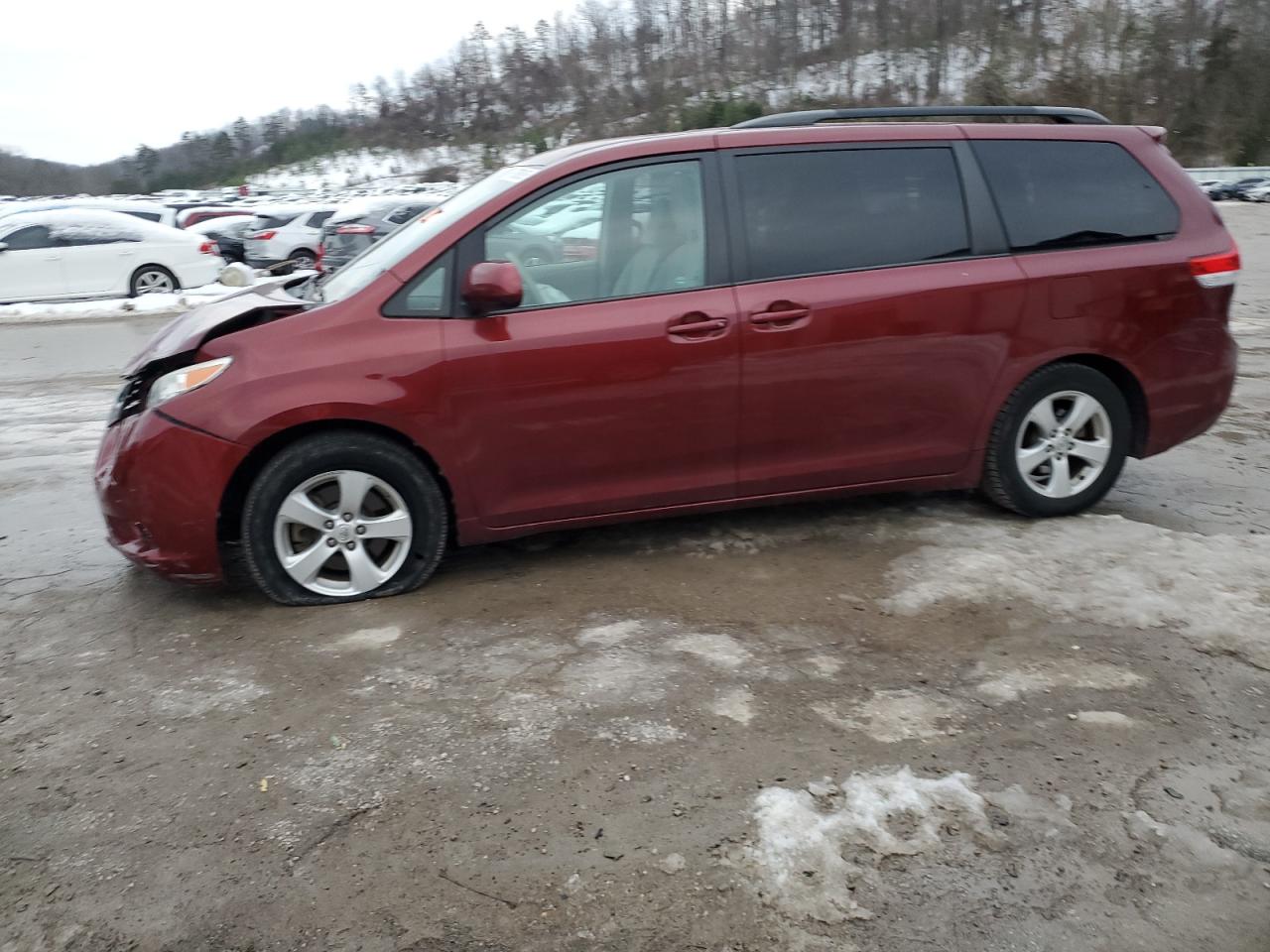 2014 Toyota Sienna - Image 1