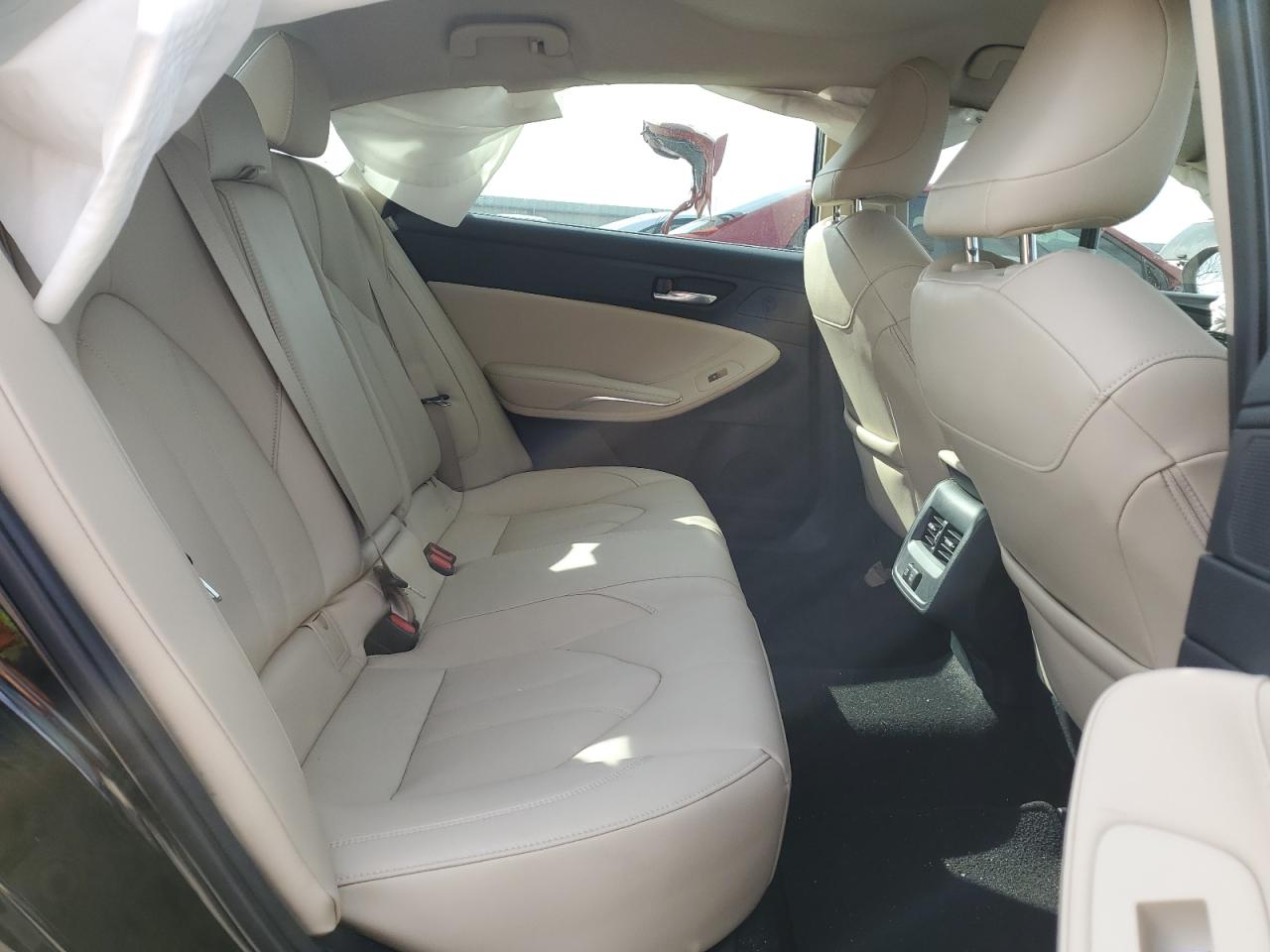 2021 Toyota Avalon - Image 11