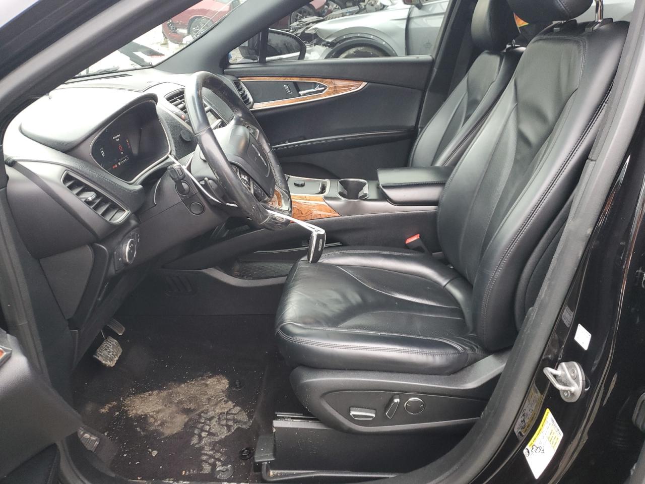 2019 Lincoln Nautilus - Image 7