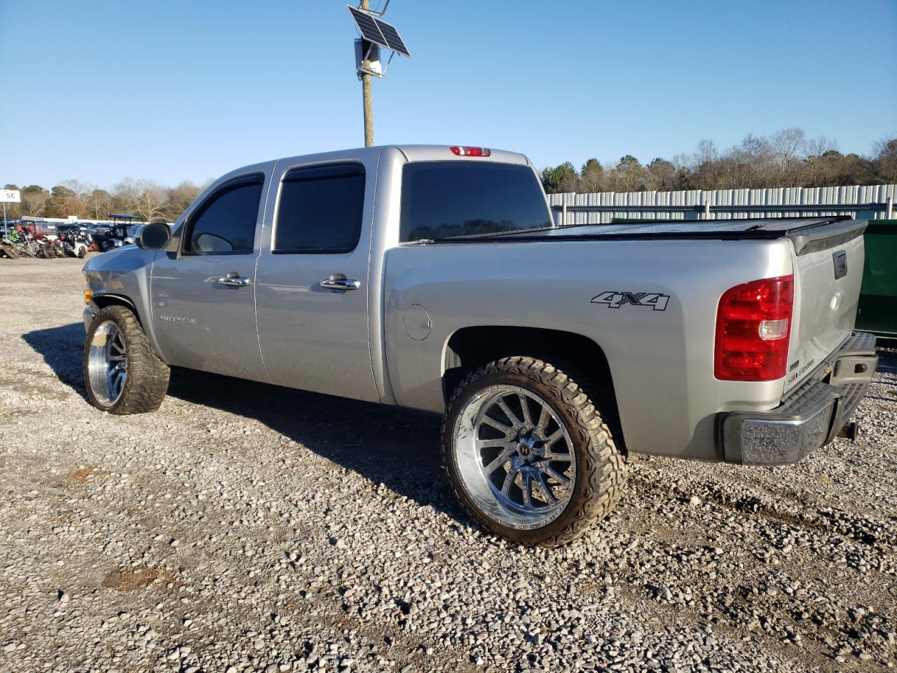 2010 Chevrolet Silverado - Image 2