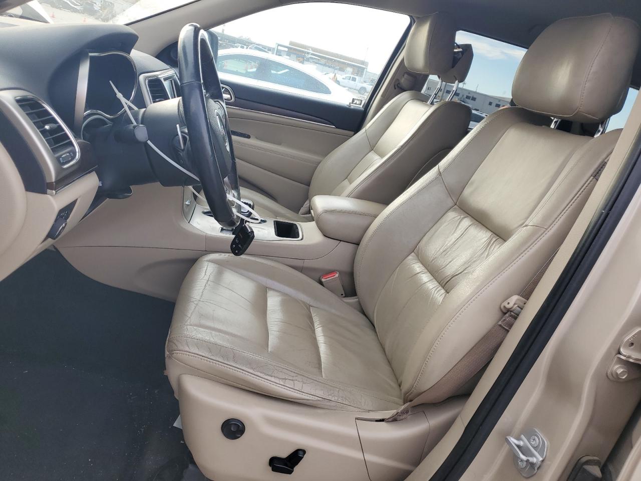 2015 Jeep Grand Cherokee - Image 7