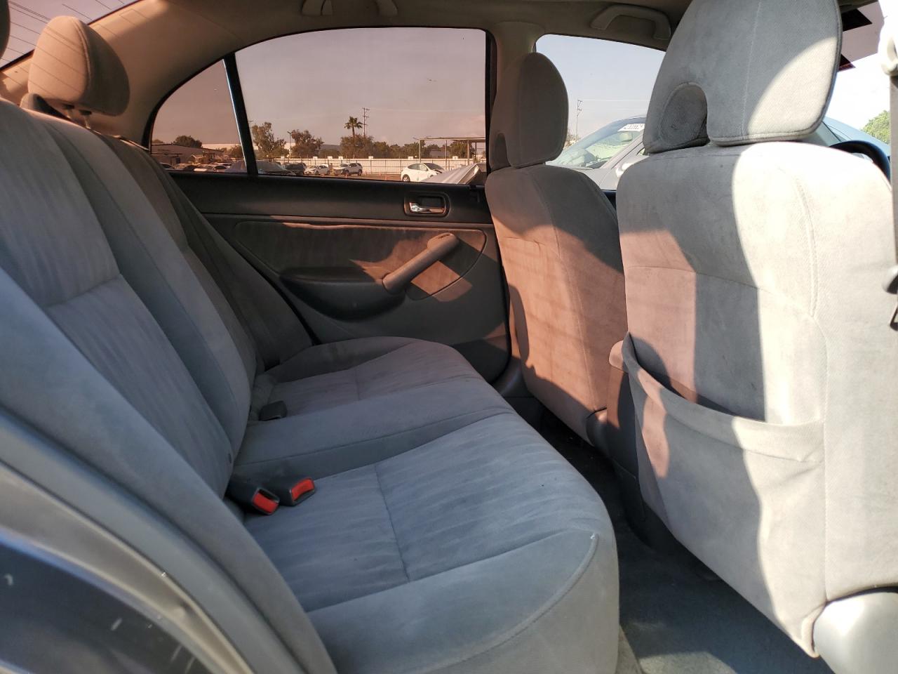 2005 Honda Civic - Image 11