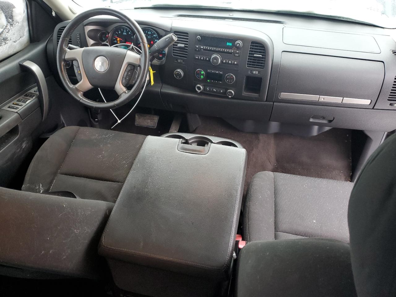 2011 Chevrolet Silverado - Image 8