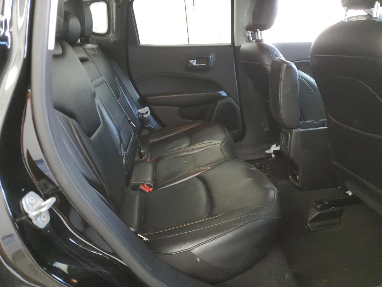 2020 Jeep Compass - Image 10