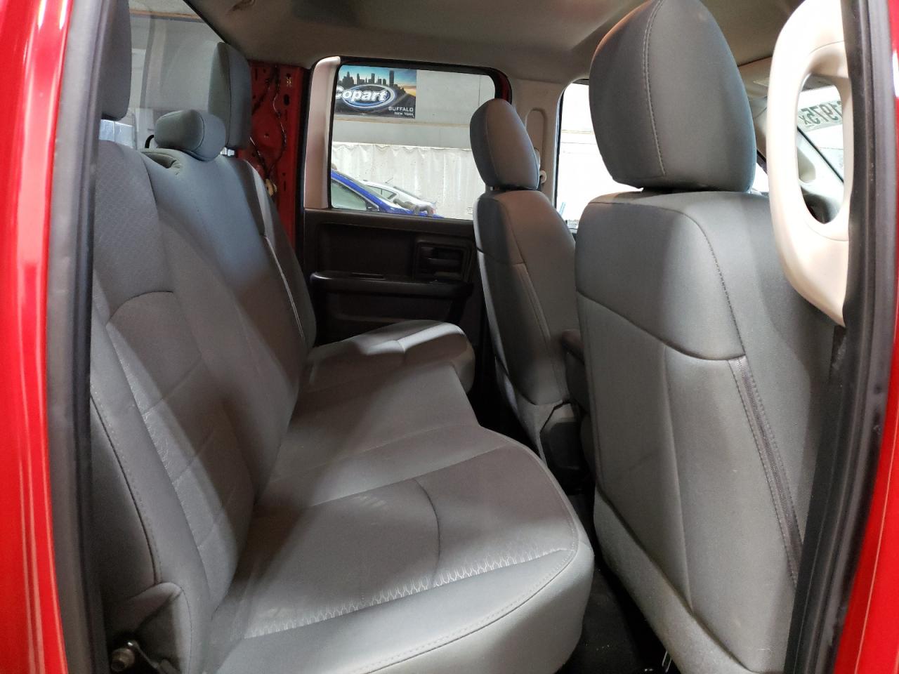 2014 RAM 1500 - Image 10