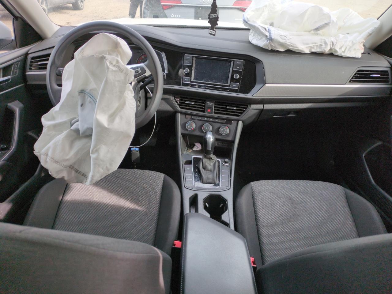 2021 Volkswagen Jetta - Image 8