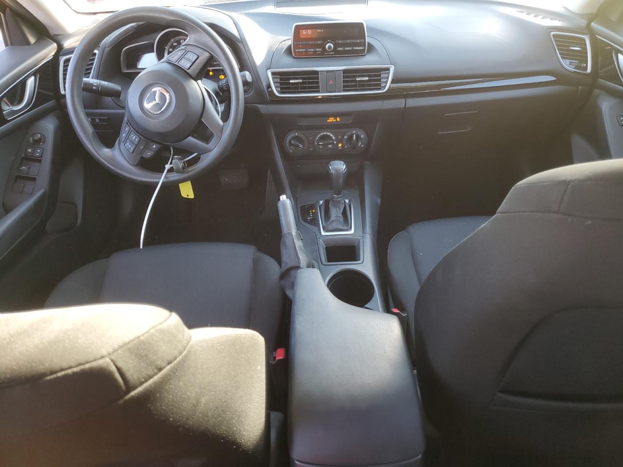 2014 Mazda 3 - Image 8