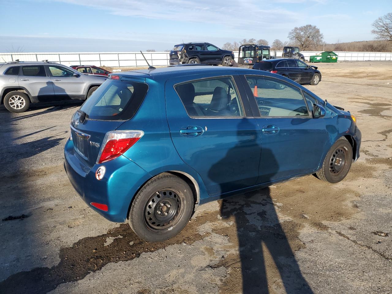 2012 Toyota Yaris - Image 3