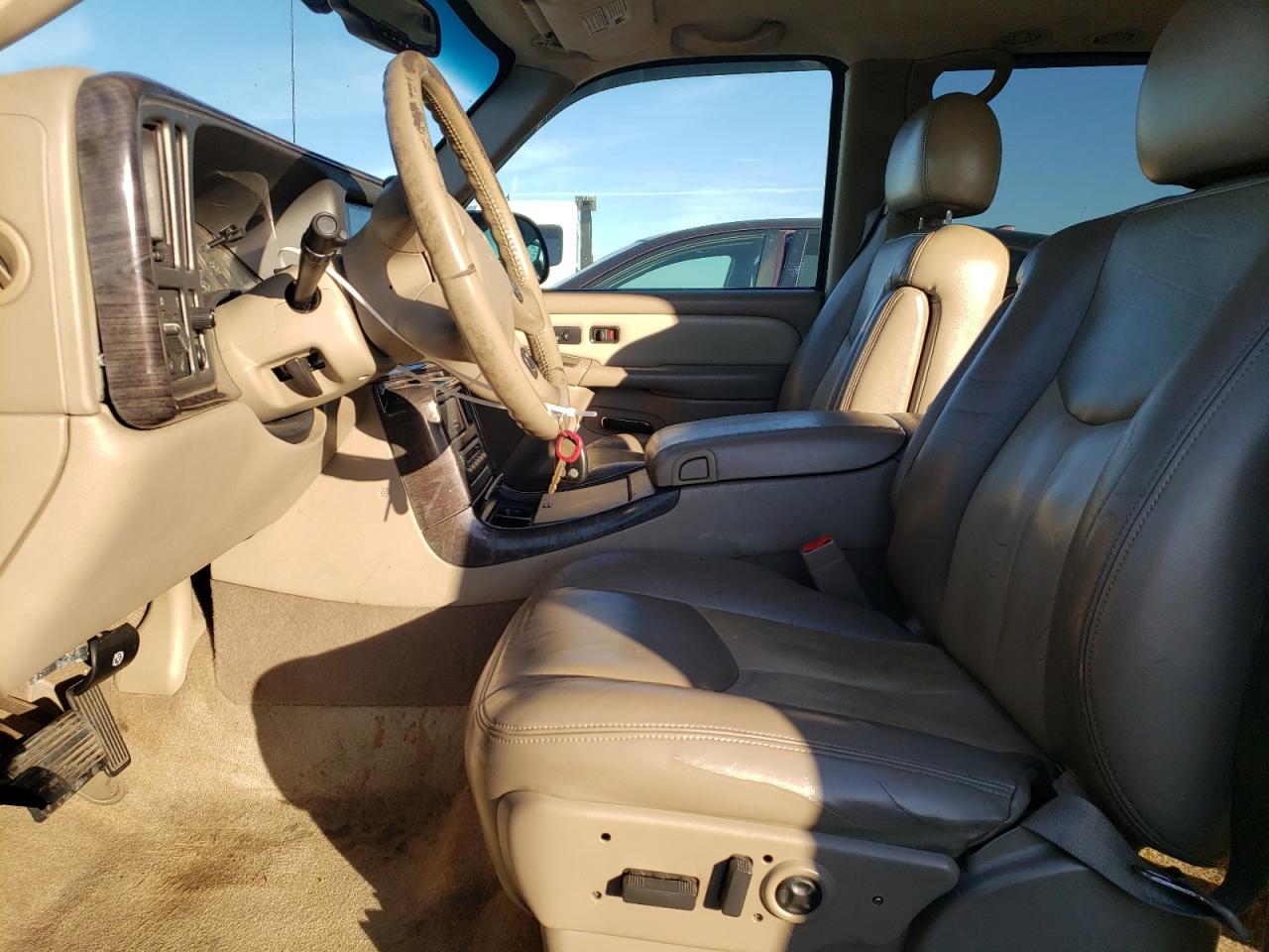 2004 GMC Yukon - Image 7