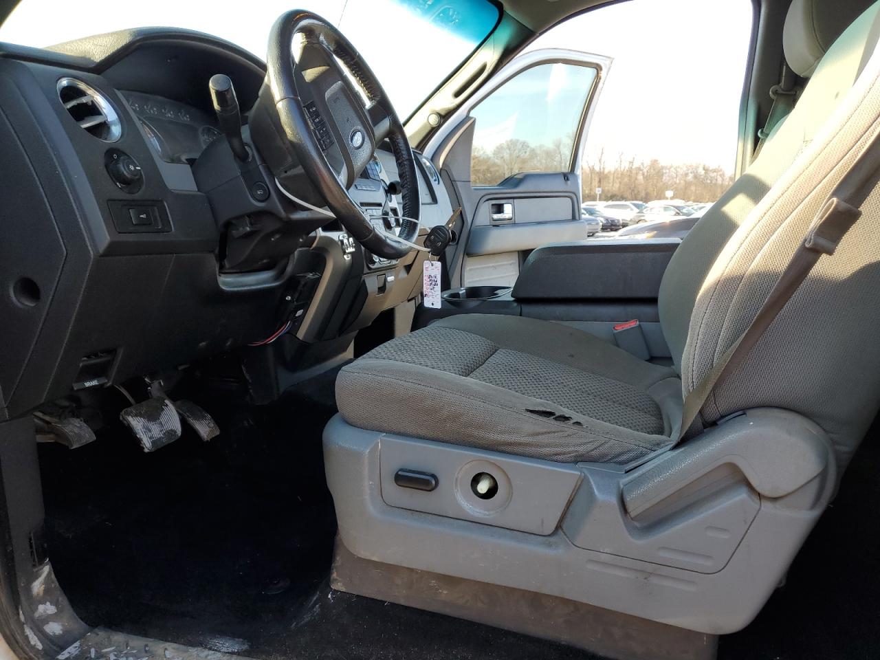 2014 Ford F-150 - Image 7