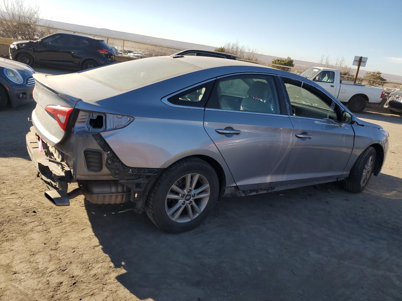 2017 Hyundai Sonata - Image 3