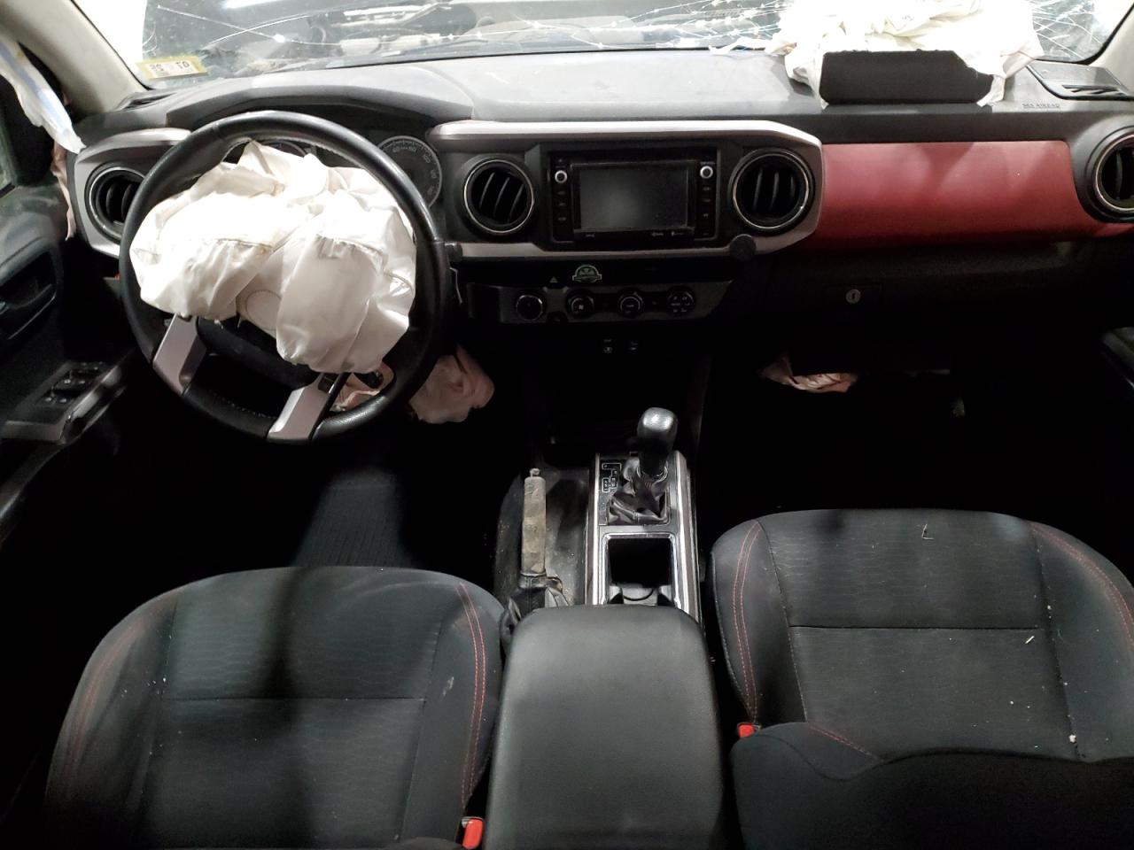 2019 Toyota Tacoma - Image 8