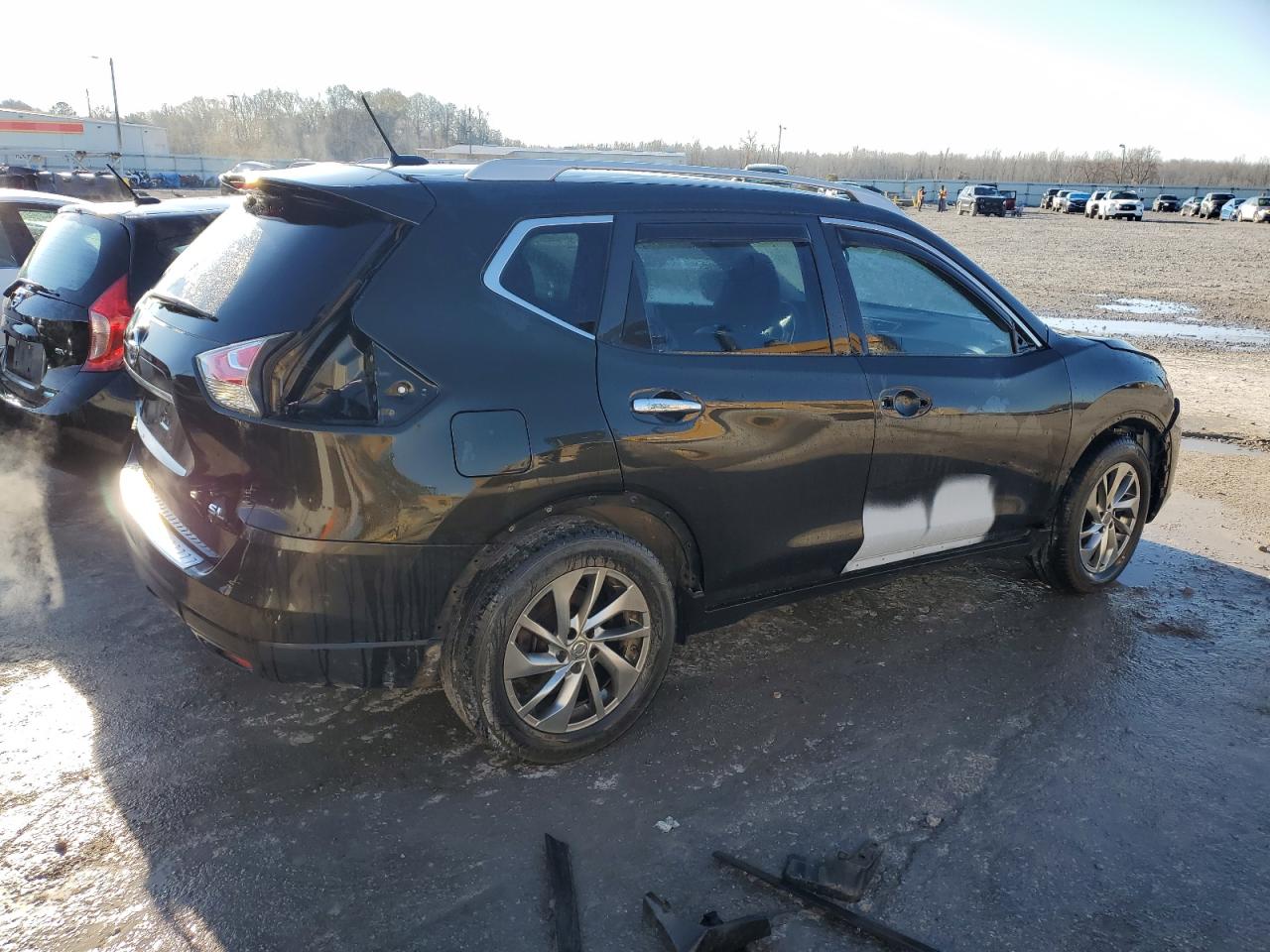 2015 Nissan Rogue - Image 3