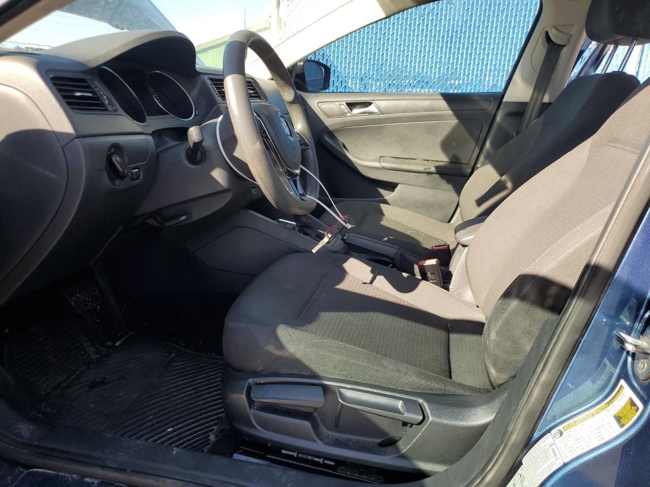2015 Volkswagen Jetta - Image 7