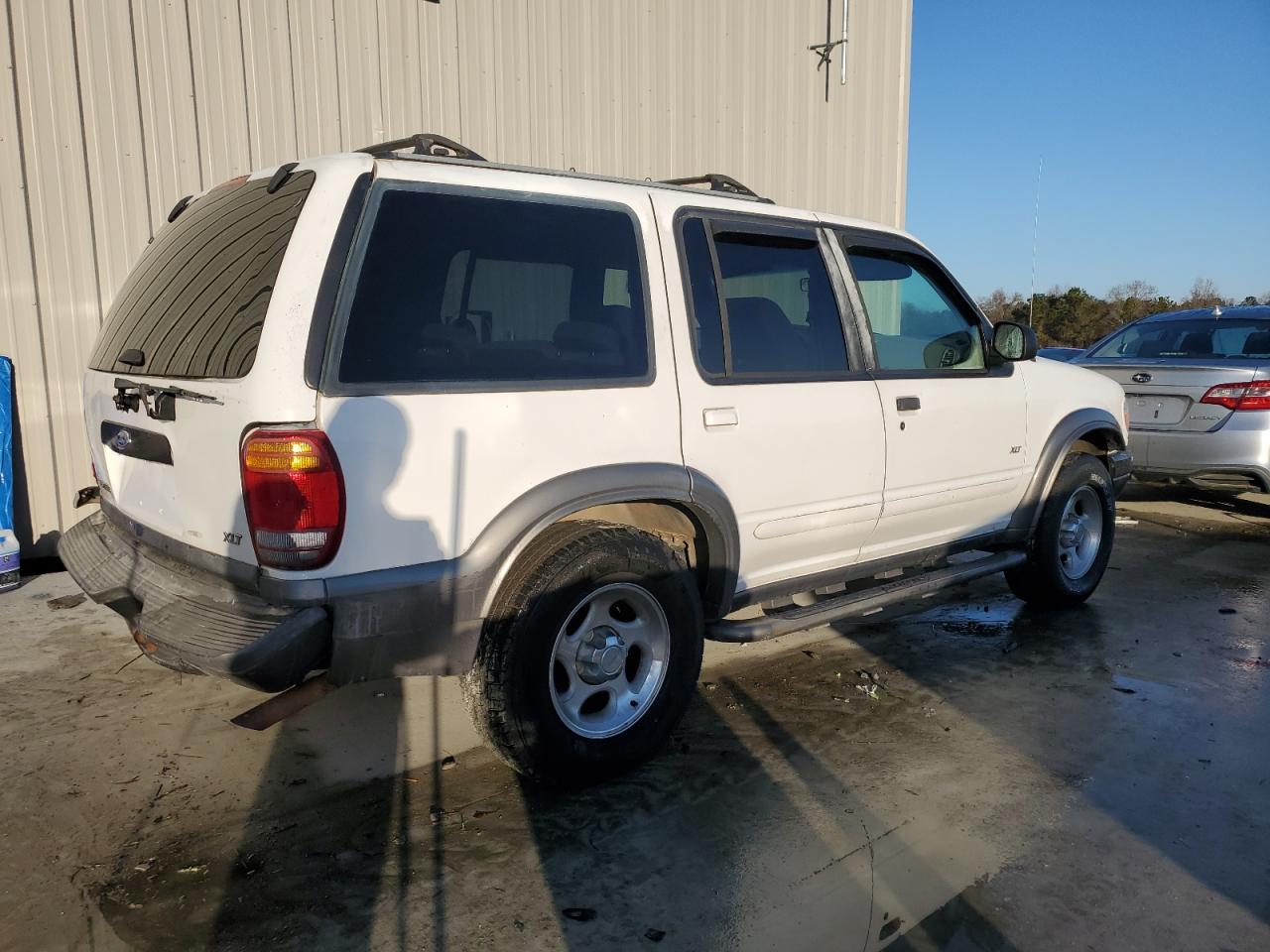 1999 Ford Explorer - Image 3