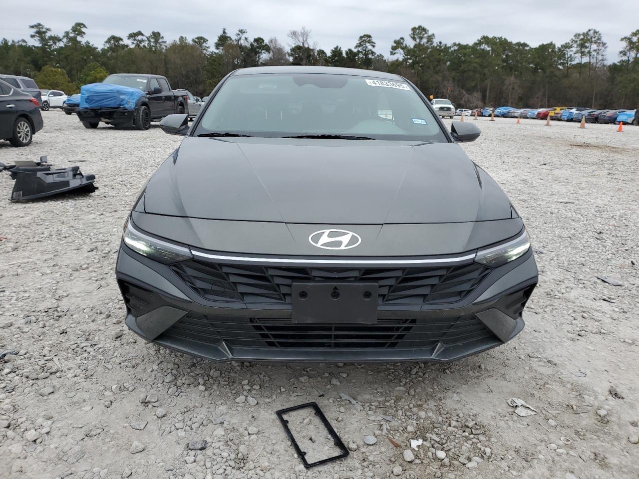 2024 Hyundai Elantra - Image 5