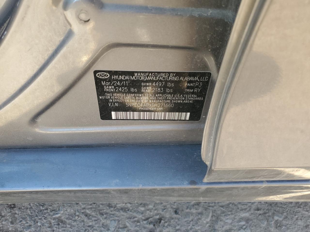 2011 Hyundai Sonata - Image 14