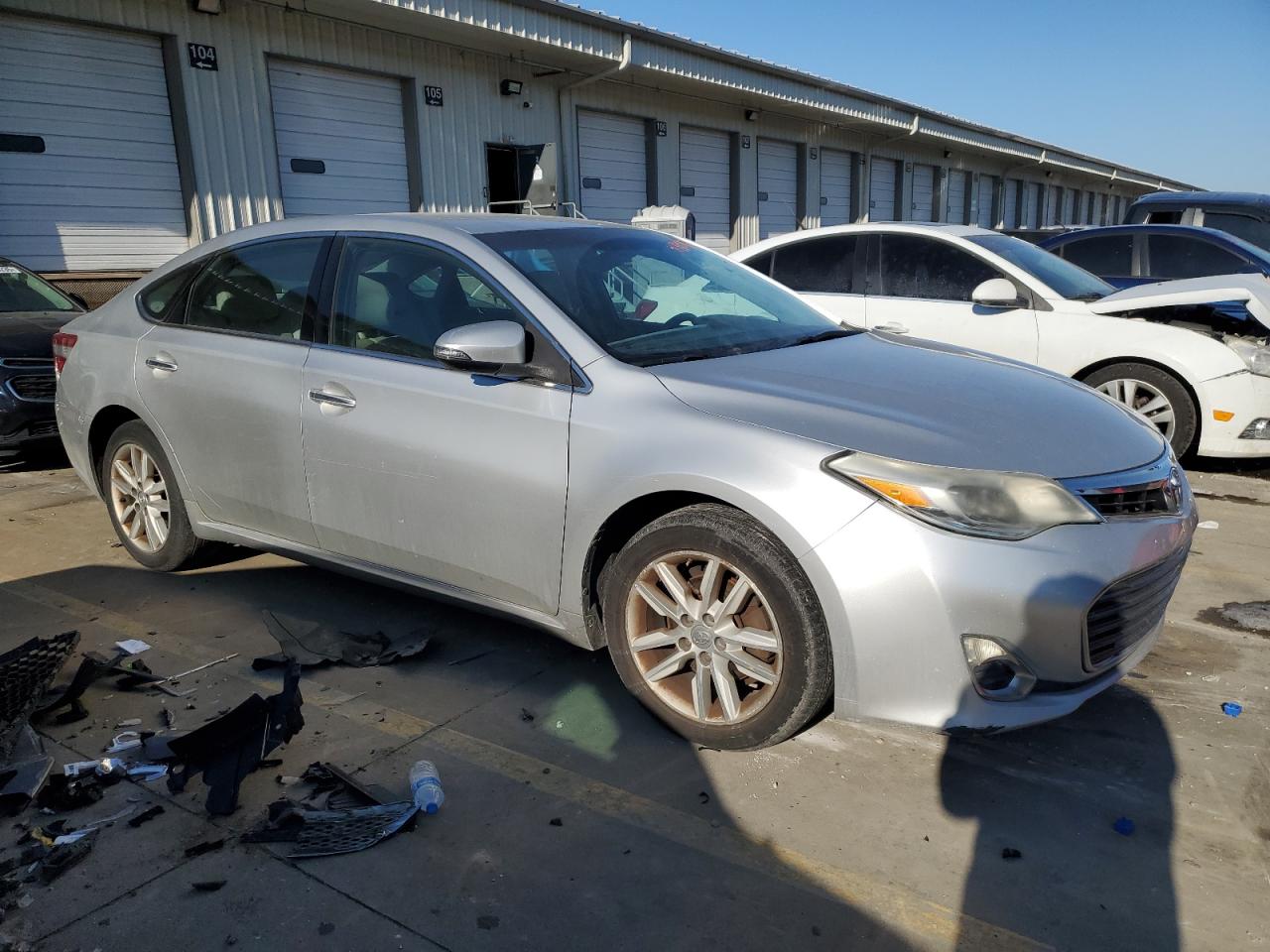 2013 Toyota Avalon - Image 4