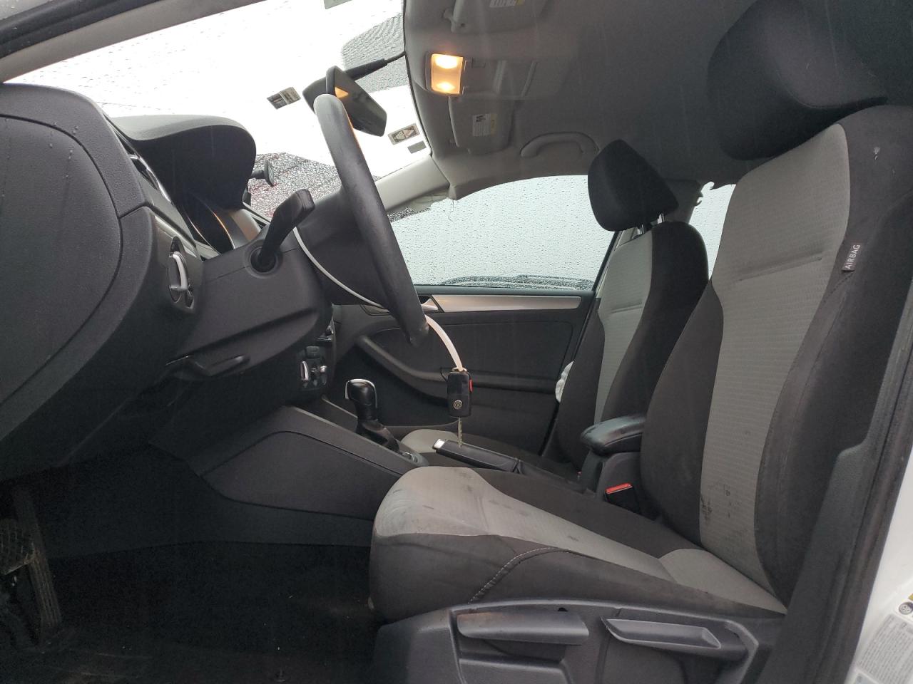 2017 Volkswagen Jetta - Image 7