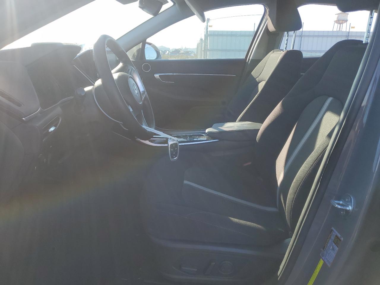 2022 Hyundai Sonata - Image 7