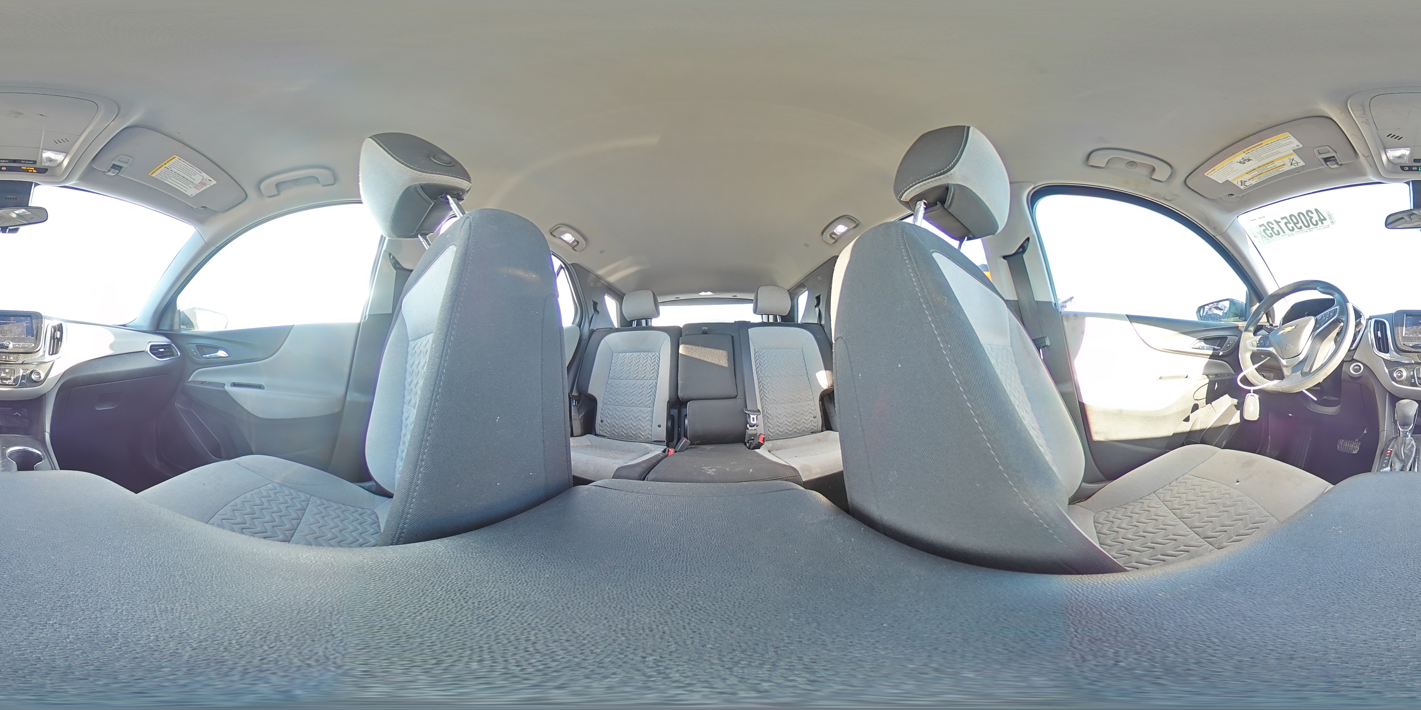 2023 Chevrolet Equinox - Image 13