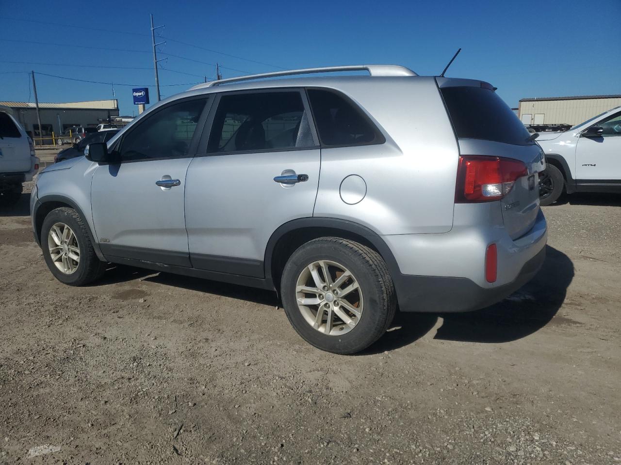 2015 Kia Sorento - Image 2