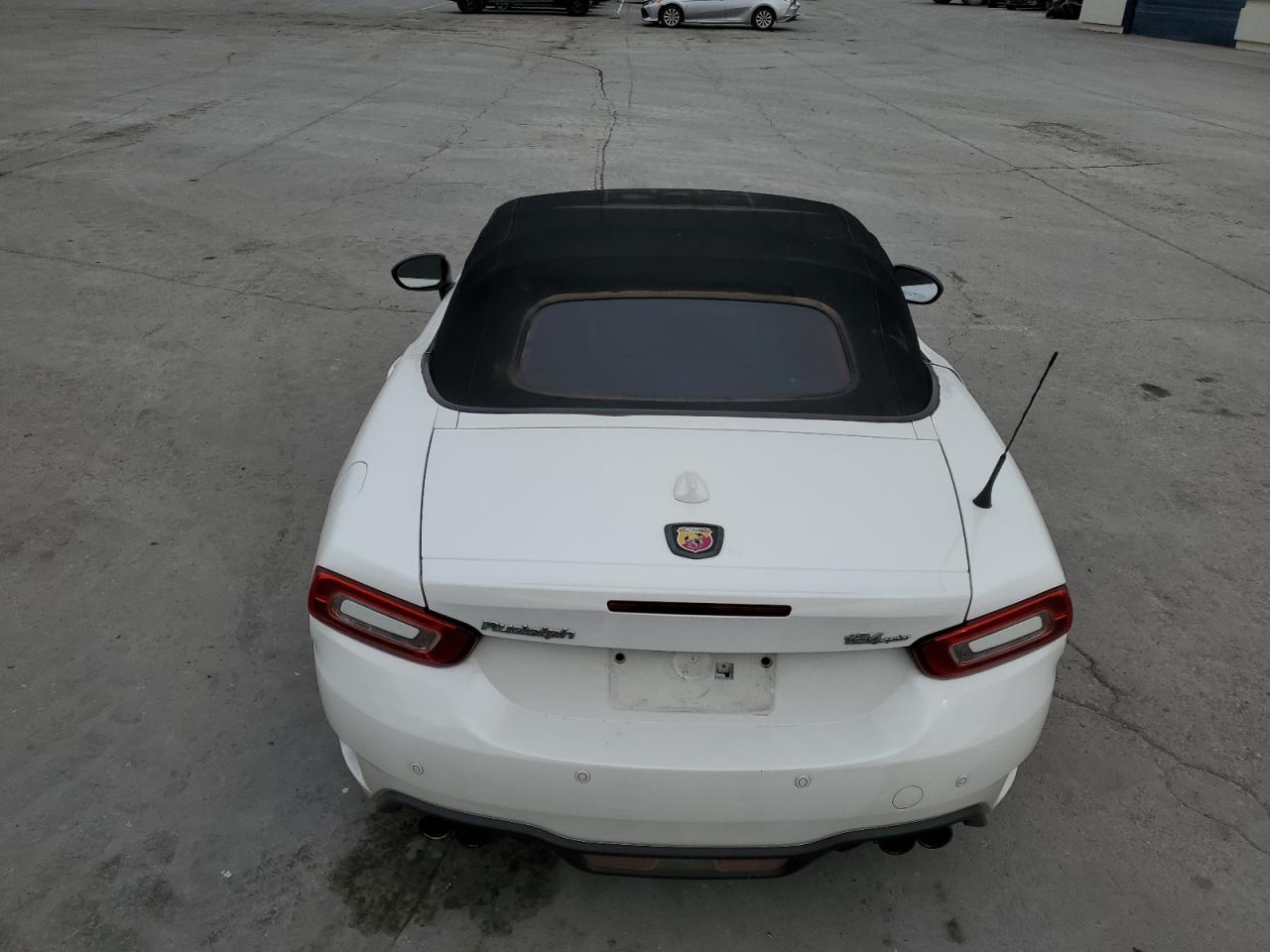 2019 Fiat 124 Spider Classica VIN: JC1NFAEK2K0142905 Lot: 87458644