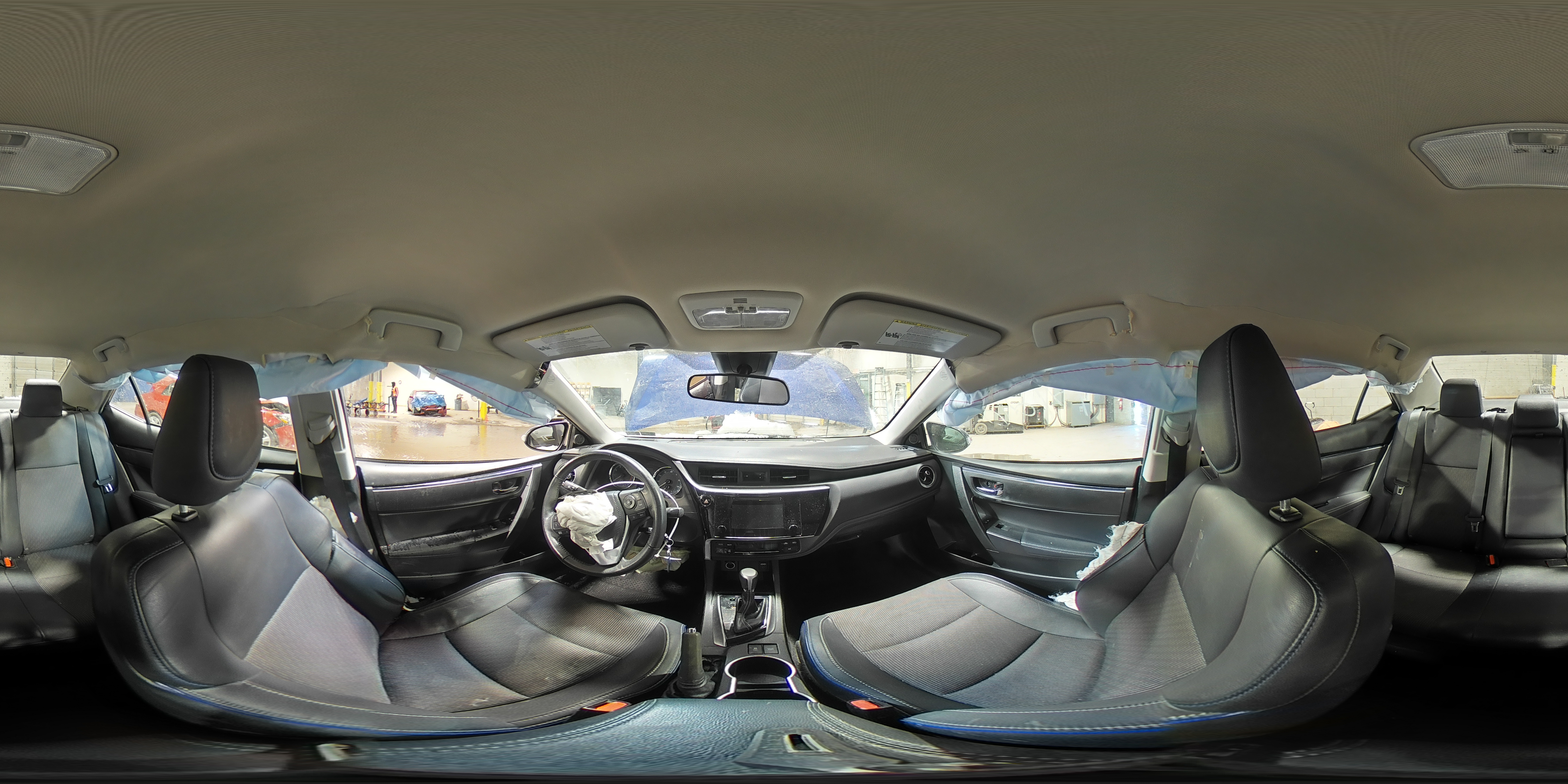 2018 Toyota Corolla - Image 15