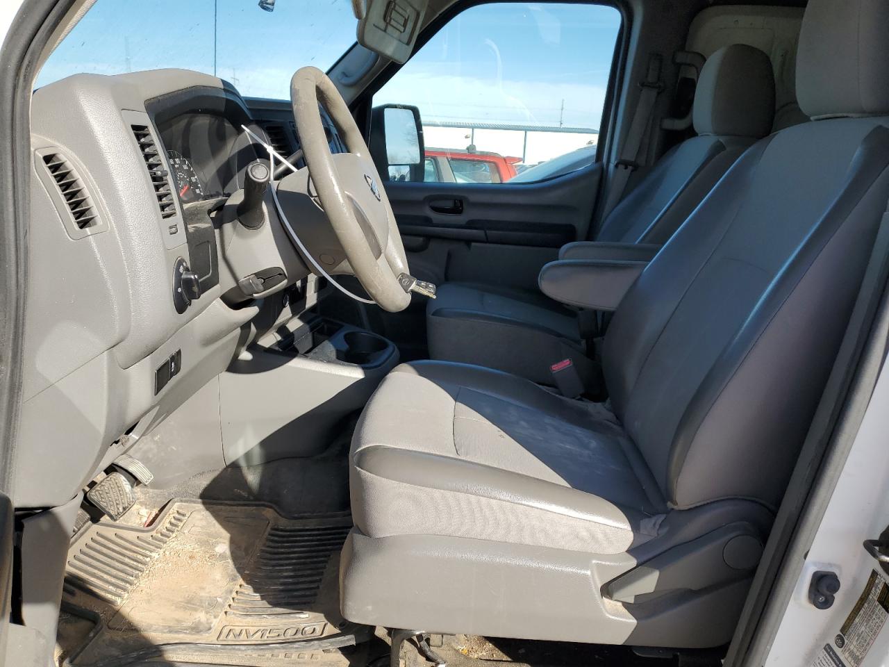 2016 Nissan NV - Image 7
