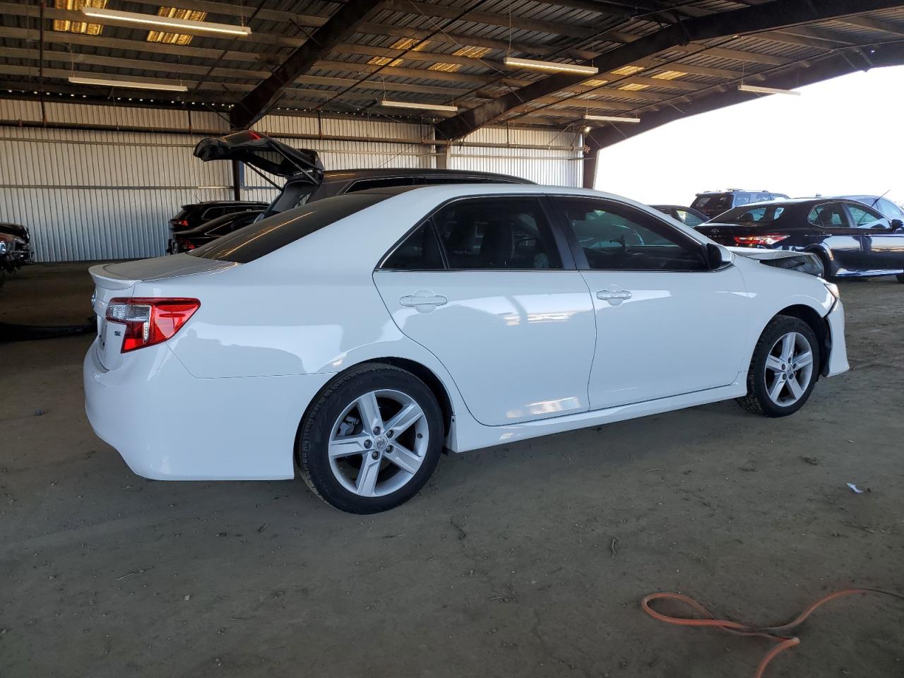 2014 Toyota Camry - Image 3