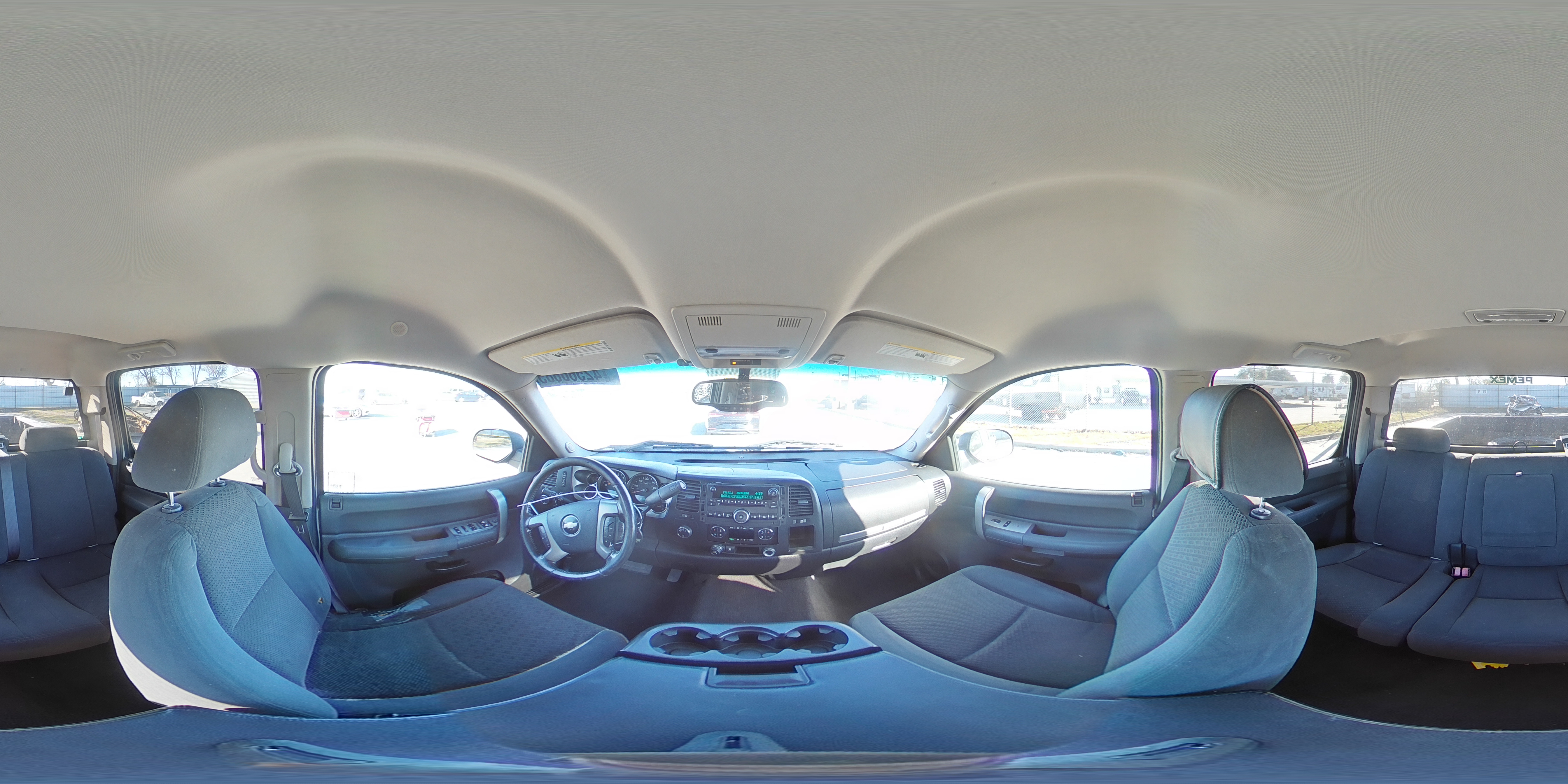 2007 Chevrolet Silverado - Image 12