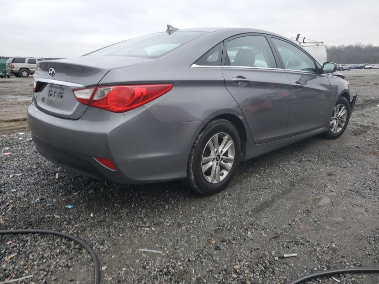 2014 Hyundai Sonata - Image 3