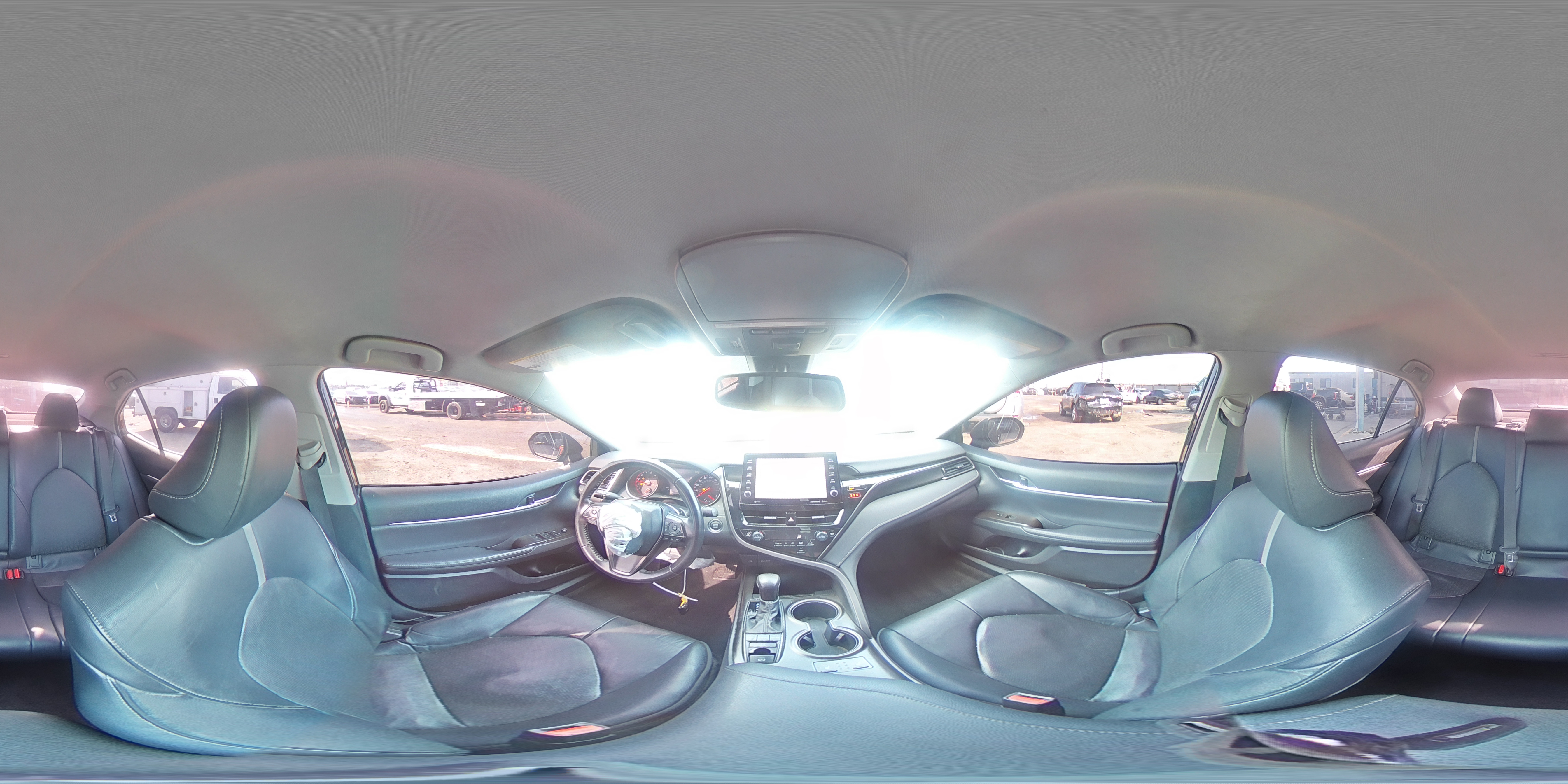 2021 Toyota Camry - Image 13