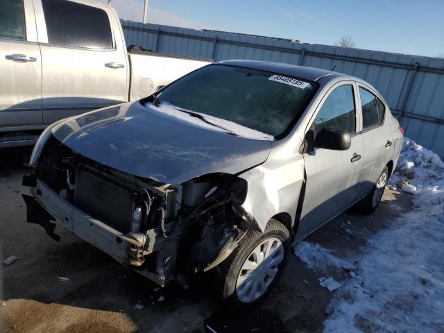 Седани NISSAN VERSA 2012 Сріблястий