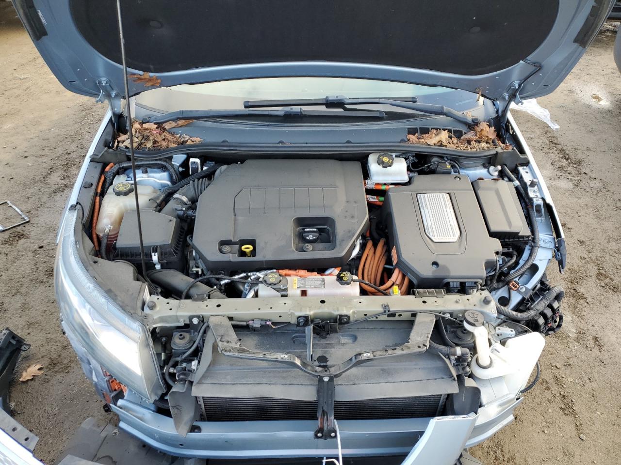 2015 Chevrolet Volt - Image 11