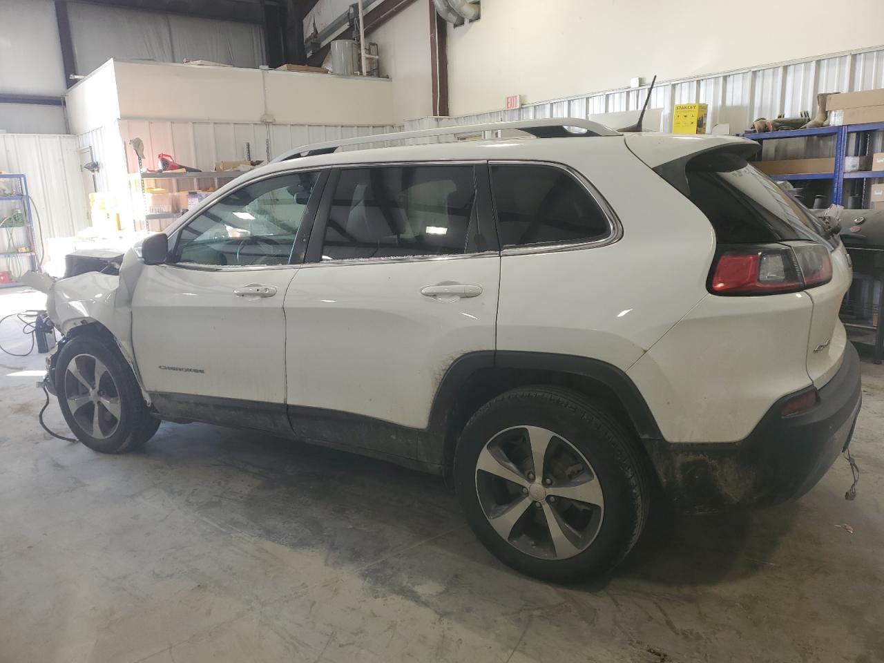 2019 Jeep Grand Cherokee - Image 2