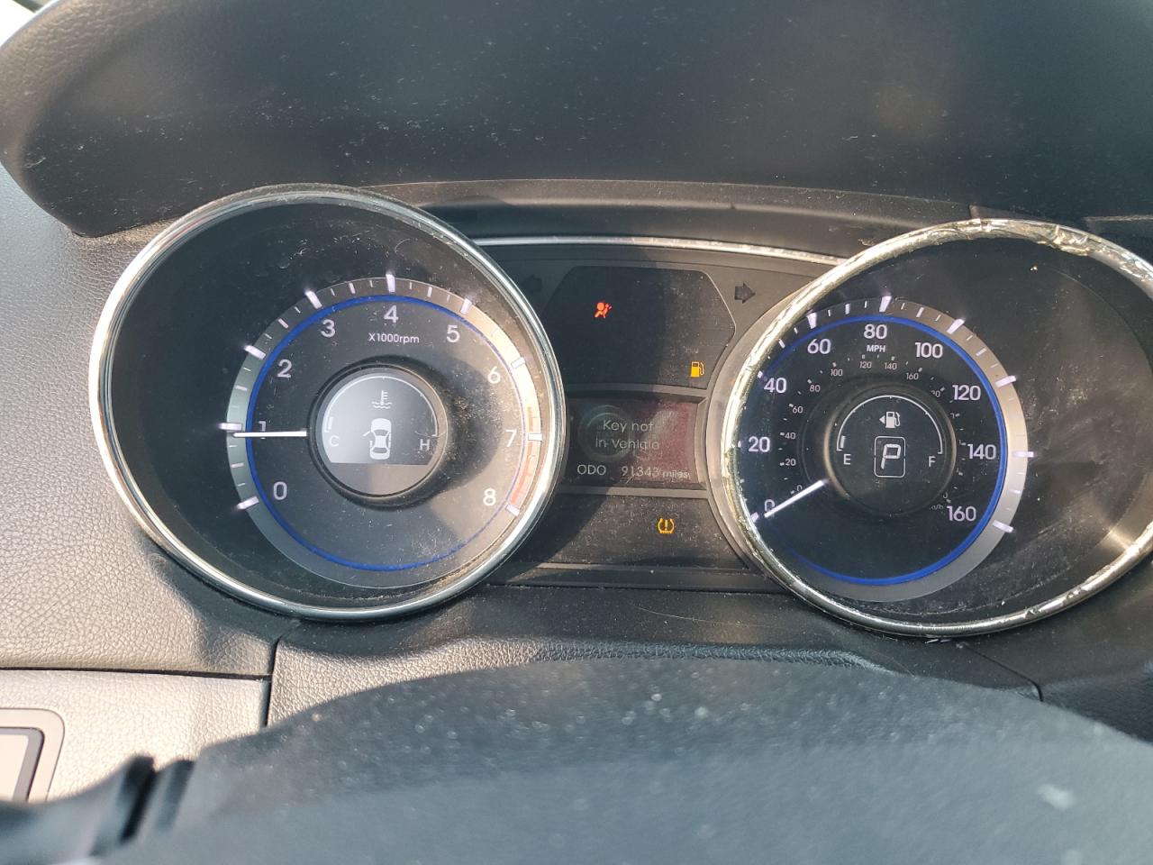 2011 Hyundai Sonata - Image 9