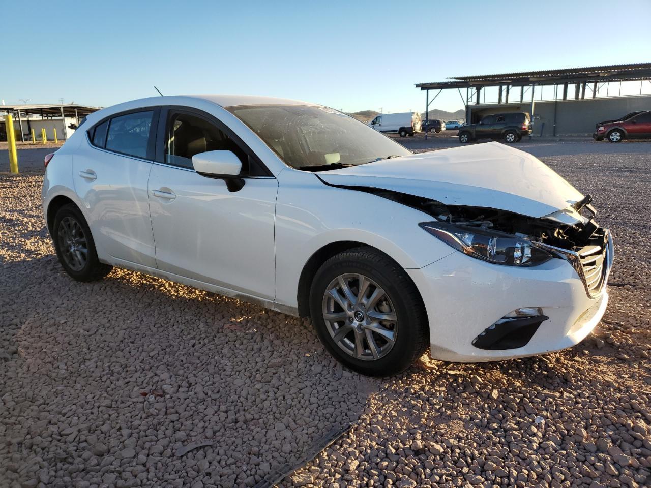 2016 Mazda 3 - Image 4