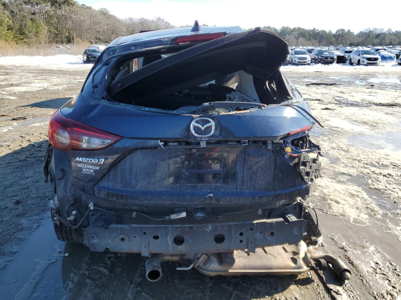 2014 Mazda 3 - Image 6