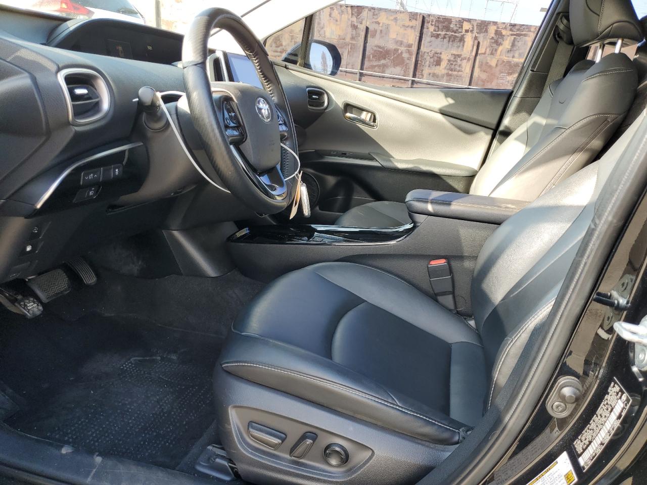 2020 Toyota Prius - Image 7