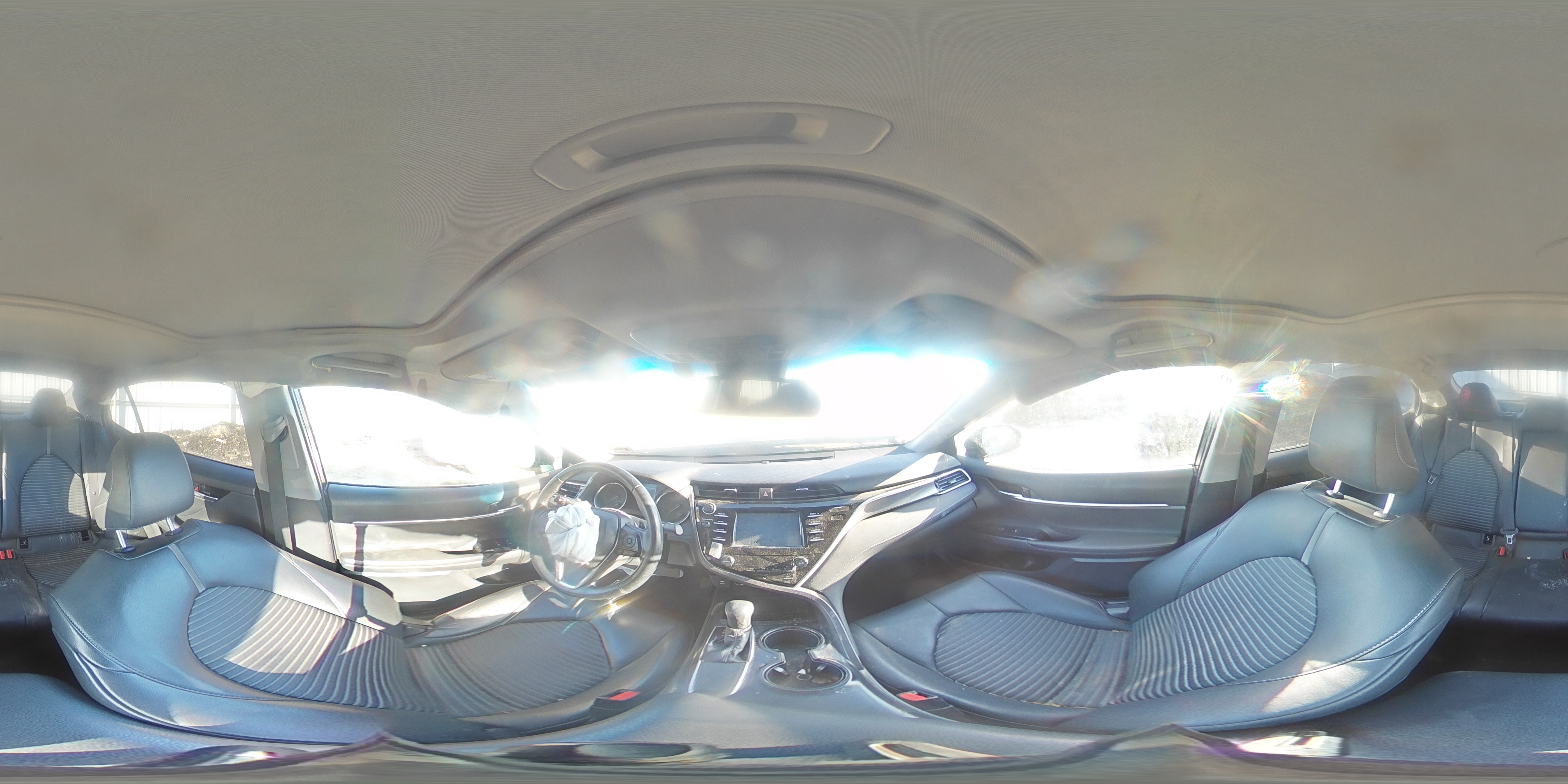 2018 Toyota Camry - Image 13
