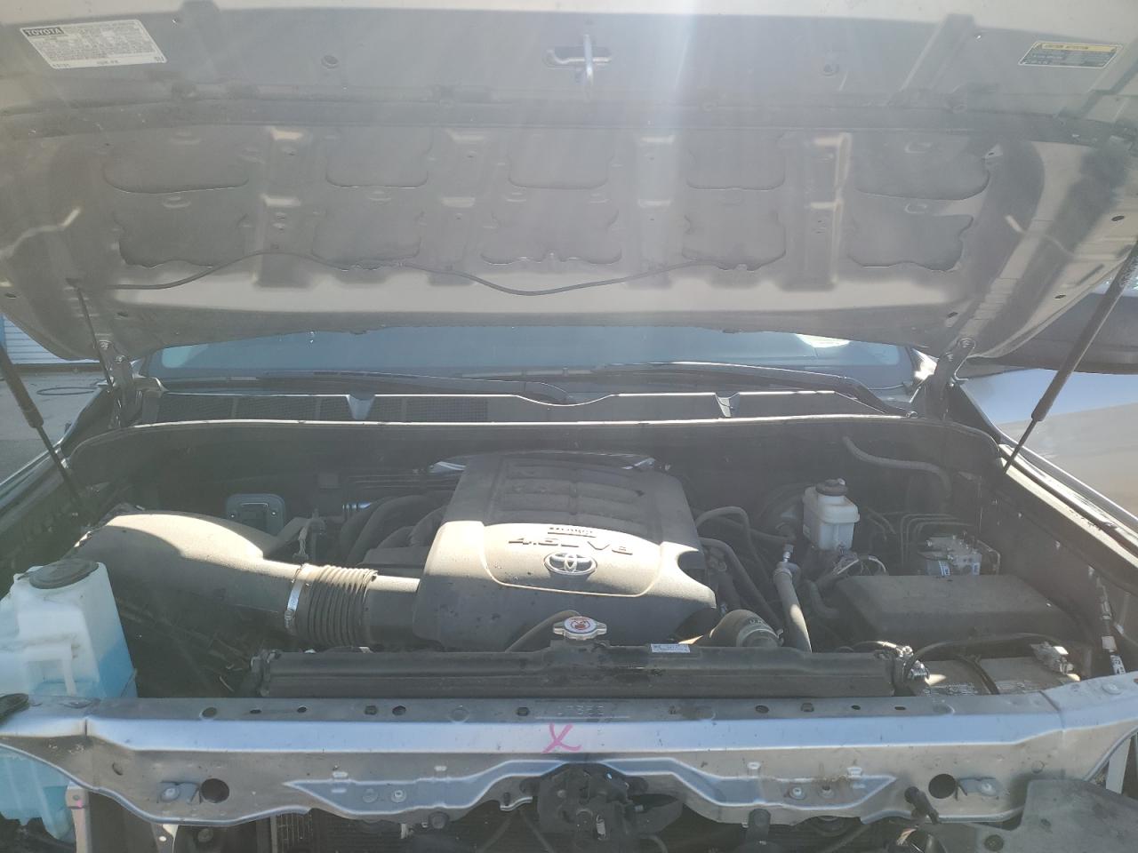 2019 Toyota Tundra - Image 11