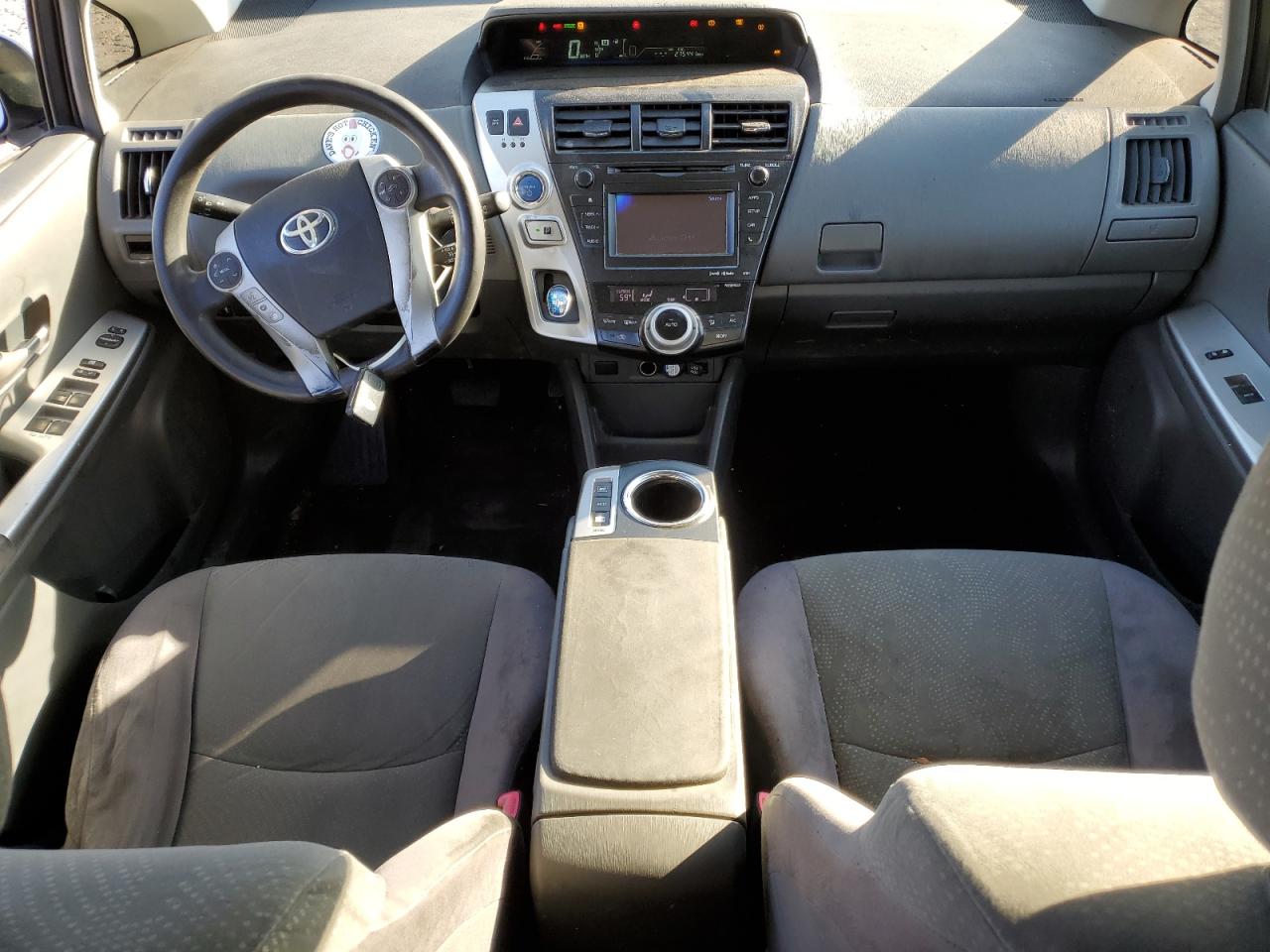 2012 Toyota Prius - Image 8