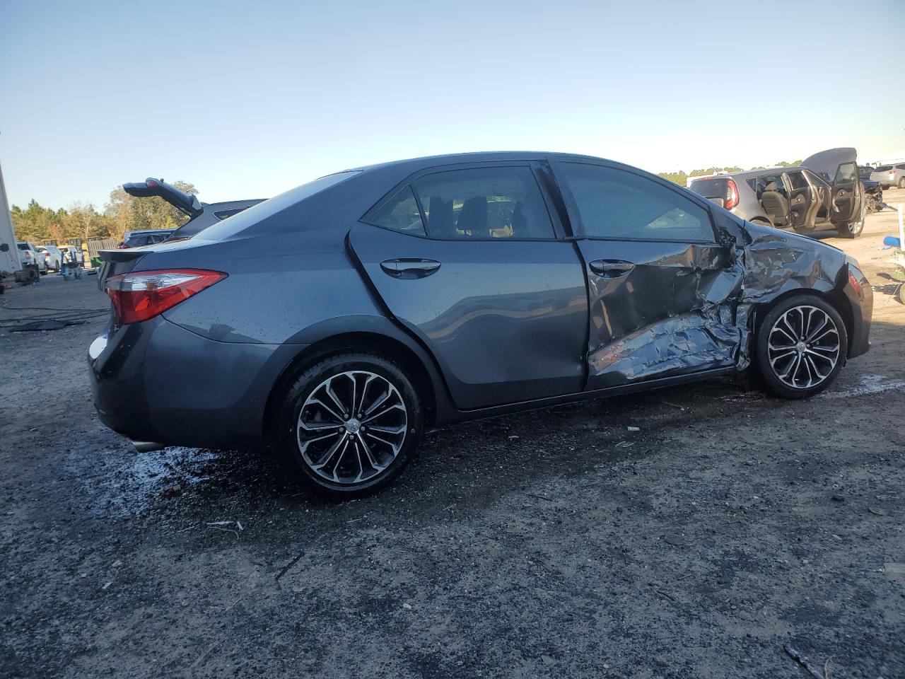 2015 Toyota Corolla - Image 3