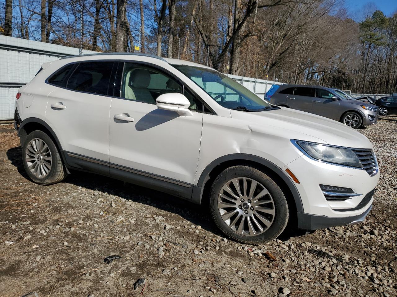 2017 Lincoln MKC - Image 4