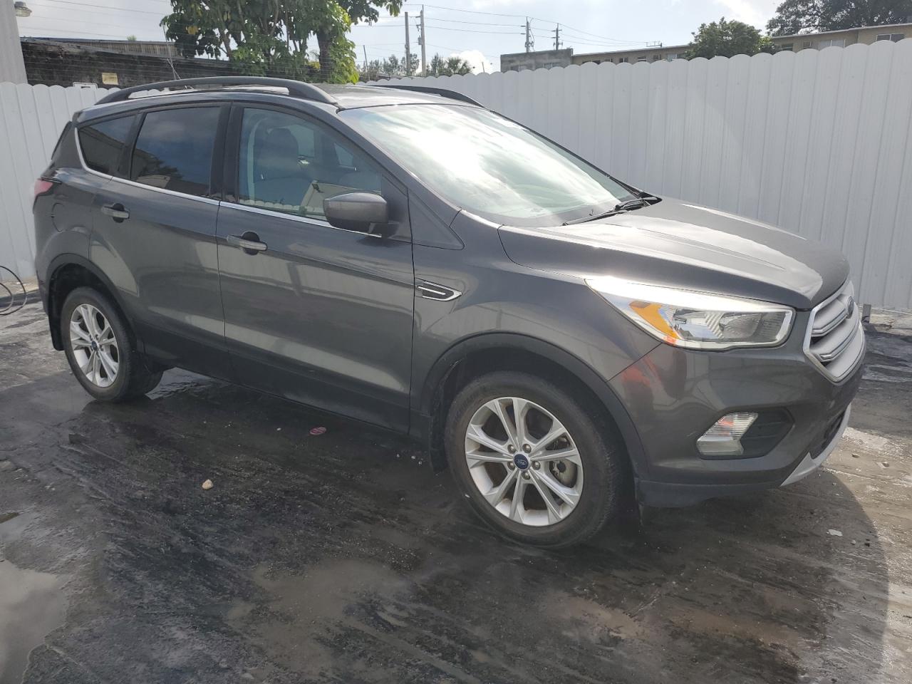 2018 Ford Escape - Image 4