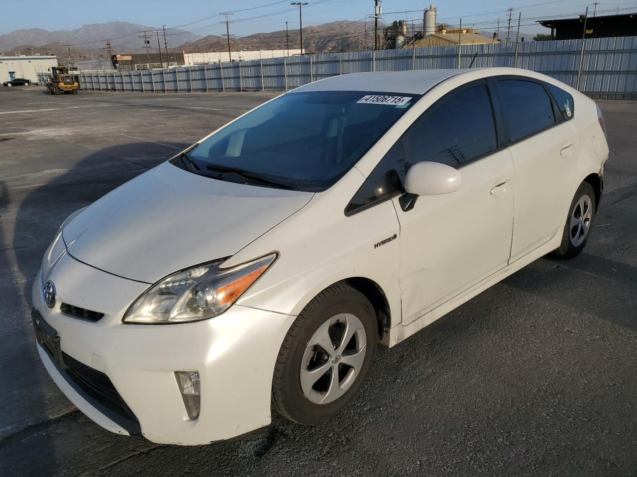 2015 Toyota Prius იყიდება Sun Valley-ში, CA - Rear End
